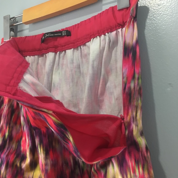 Zara Trafaluc Pink Floral Blur Ikat Patterned Skirt - Picture 5 of 8